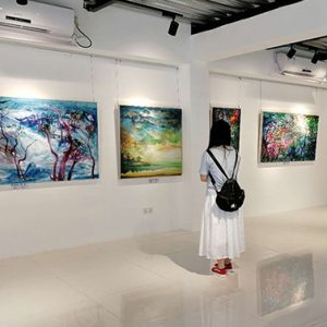 520全國助殘日，油畫義賣活動關(guān)愛自閉癥兒童