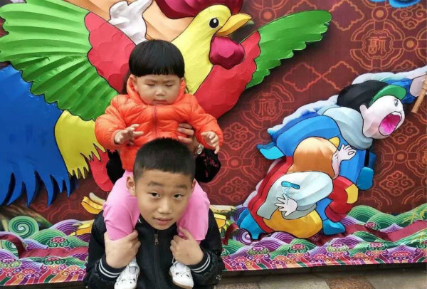 兒子自閉癥，女兒惡性腫瘤，二胎家庭有多苦？