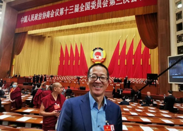 俞敏洪提案：關注兒童孤獨癥、鄉(xiāng)村教育等話題
