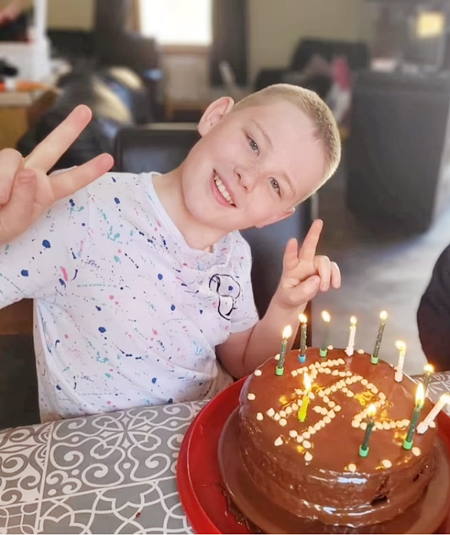 英國11歲自閉癥男孩智商超霍金，獲邀加盟門薩