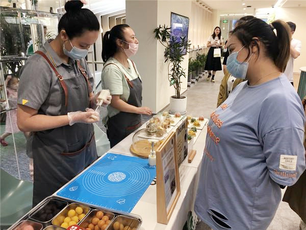 自閉癥咖啡館“多幸?？Х瑞^”在上海開業(yè)