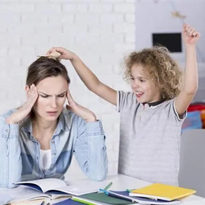 自閉癥孩子的多動癥狀有哪些呢？