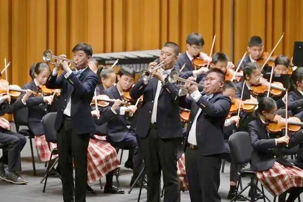 上海自閉癥少年登上澳門青交音樂節(jié)舞臺