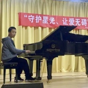 自閉癥少年軒軒的流動(dòng)音樂(lè)咖啡車(chē)（二）
