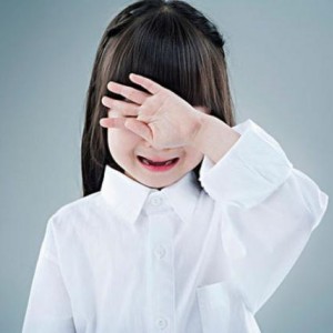 自閉癥孩子完成任務(wù)時(shí)哭鬧怎么辦？