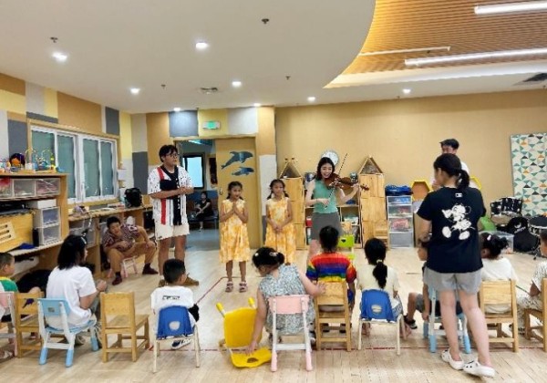 威海心之樂團隊赴自閉癥康復機構開展音樂療愈